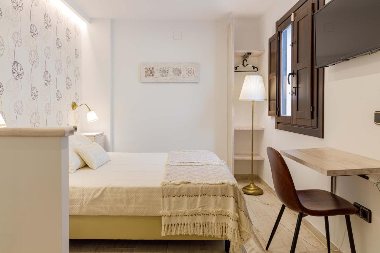 Hostal Peñíscola מראה חיצוני תמונה